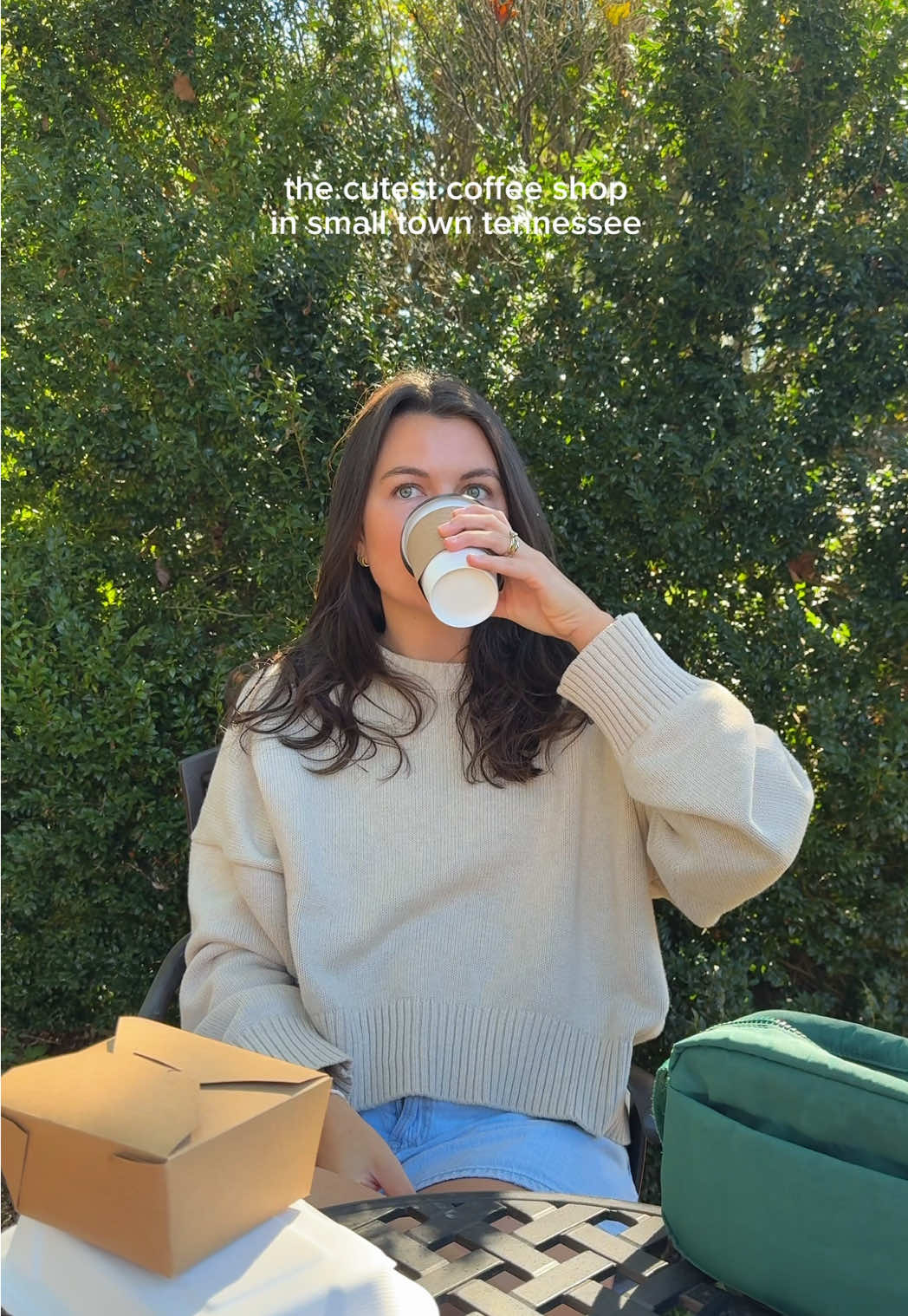 the perfect coffee shop has good espresso and outdoor seating 🍂🍁☕️ #coffee #tennessee #coffeeshop #fyp #foryoupage 