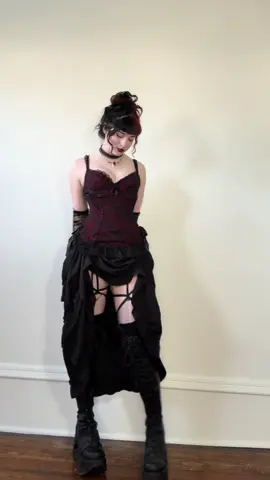 repost because the filter ruined the outfit me thinks! #ghost #alt 