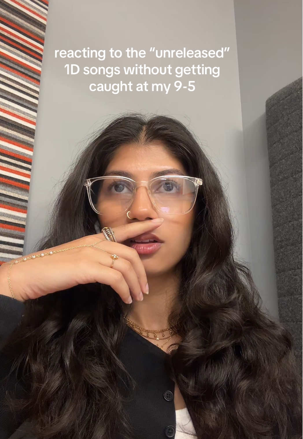 i’m pretending a whole ass album dropped and romanticizing my work day 🥲  #1d #onedirection #leakedmusic #directioners #reactionvideo 