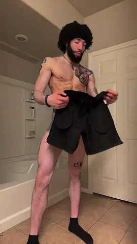 #grwm for this leg pump with squats and things#legs#legday#lift#gains#nike#new