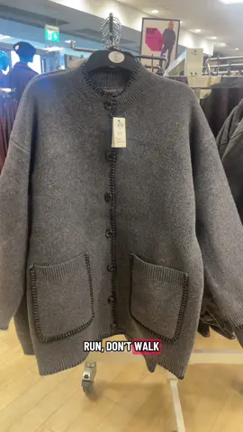 Obsessed with this Primark find! A cute oversized cardigan by @Paula Echeverría at @Primark for only £12! 🍂  #primark #primarkfind #primarknewin #primarkhaul #primarkoctober2025  