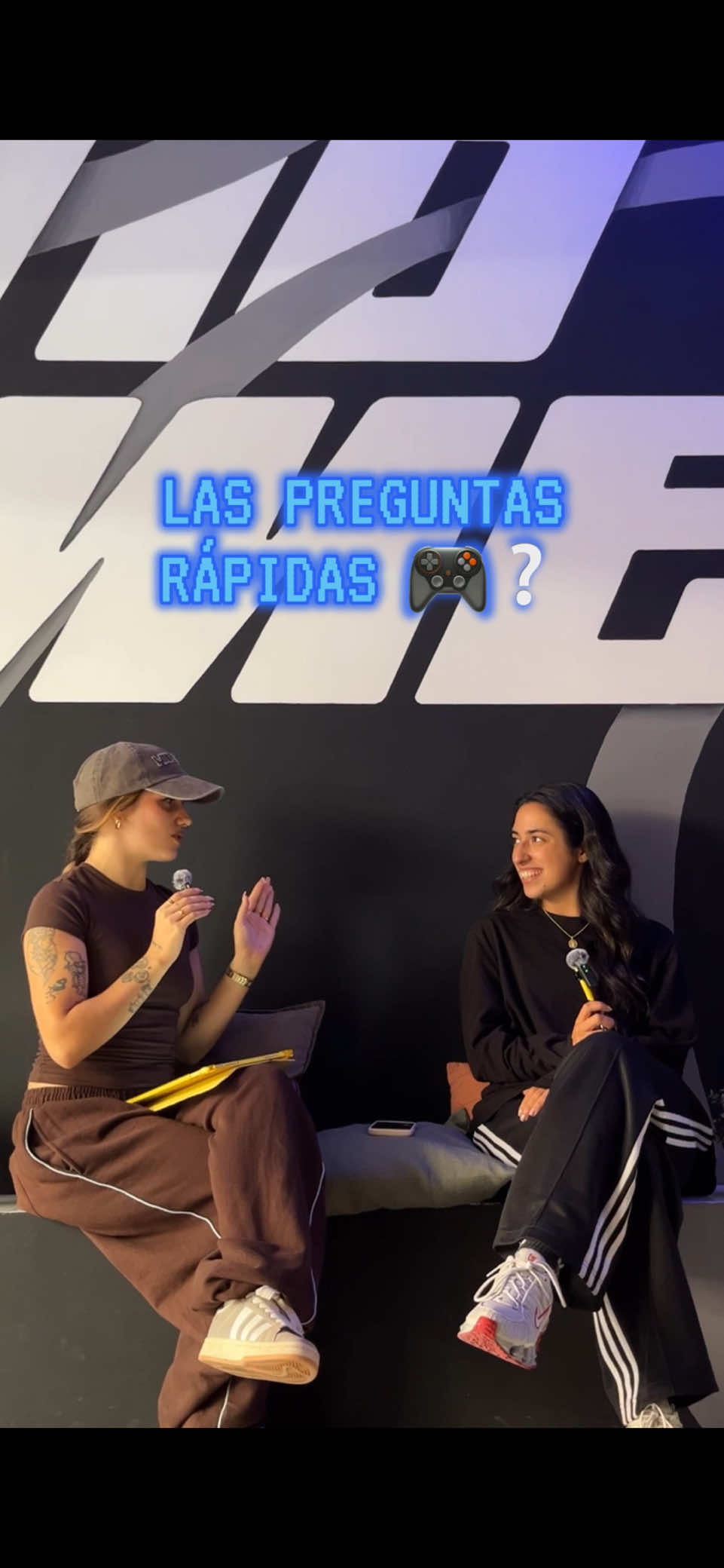 🤔💭Nos ayudas a poner nombre a esta sección??? Poner ideas en comentarios 🫶🏻 1 minuto de preguntas rápidas con Irene Temprado! 😍 @Irenita 💘  🎤@elidelaiglesia_ 
