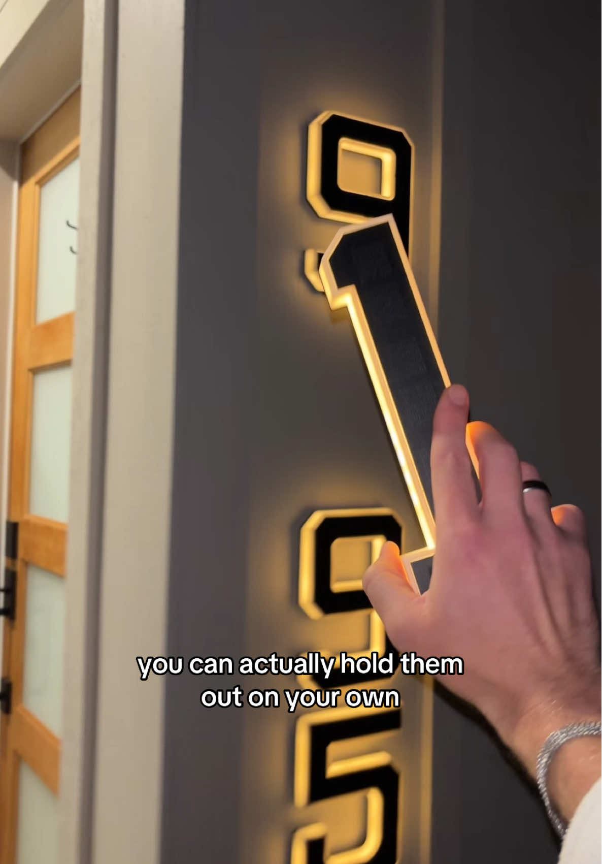 i can’t believe how nice they GLOW and how easy to install these light up house numbers are! 🔥💯🙌✅ #housenumbers #lightupnumbers #homedecor #hometech #homegadgets 