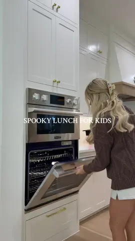 spooky lunch for my kids 👻🖤💀🍕 they love these every year! Bake on 350° for 20-25 mins⏰ #halloween #asmr #fall #lunchideas #snacks 