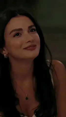 يالا منشن🥰بكلمة منك تنسيني اللي عدى قوام تخليني احس بقيمة الايام تطمني لسنين قدام بكلمة منك توريني اللي مش شايفاه تريحني من الهم #شيرين_عبد_الوهاب #بكلمه_منك  #أغاني_رومانسية #مسلسل_عيناك_كالبحر_الأسود  #endlesslove22 