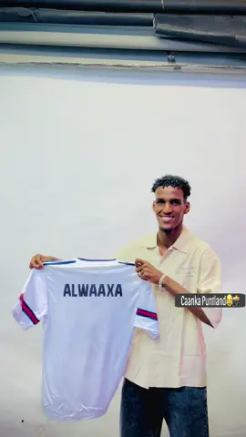 DEG-DEG 🚨 Ciyaaryahan Thomaz ayaa loo magacaabay macalinka xulka kubadda cagta ee dugsiga Al-Waaxa Secondary School, kaas oo ka qayb galaya tartanka dugsiyada gobolka #tartankaschoolada .#garoowe🇸🇱 #garoowe_puntilnd_soomalia 