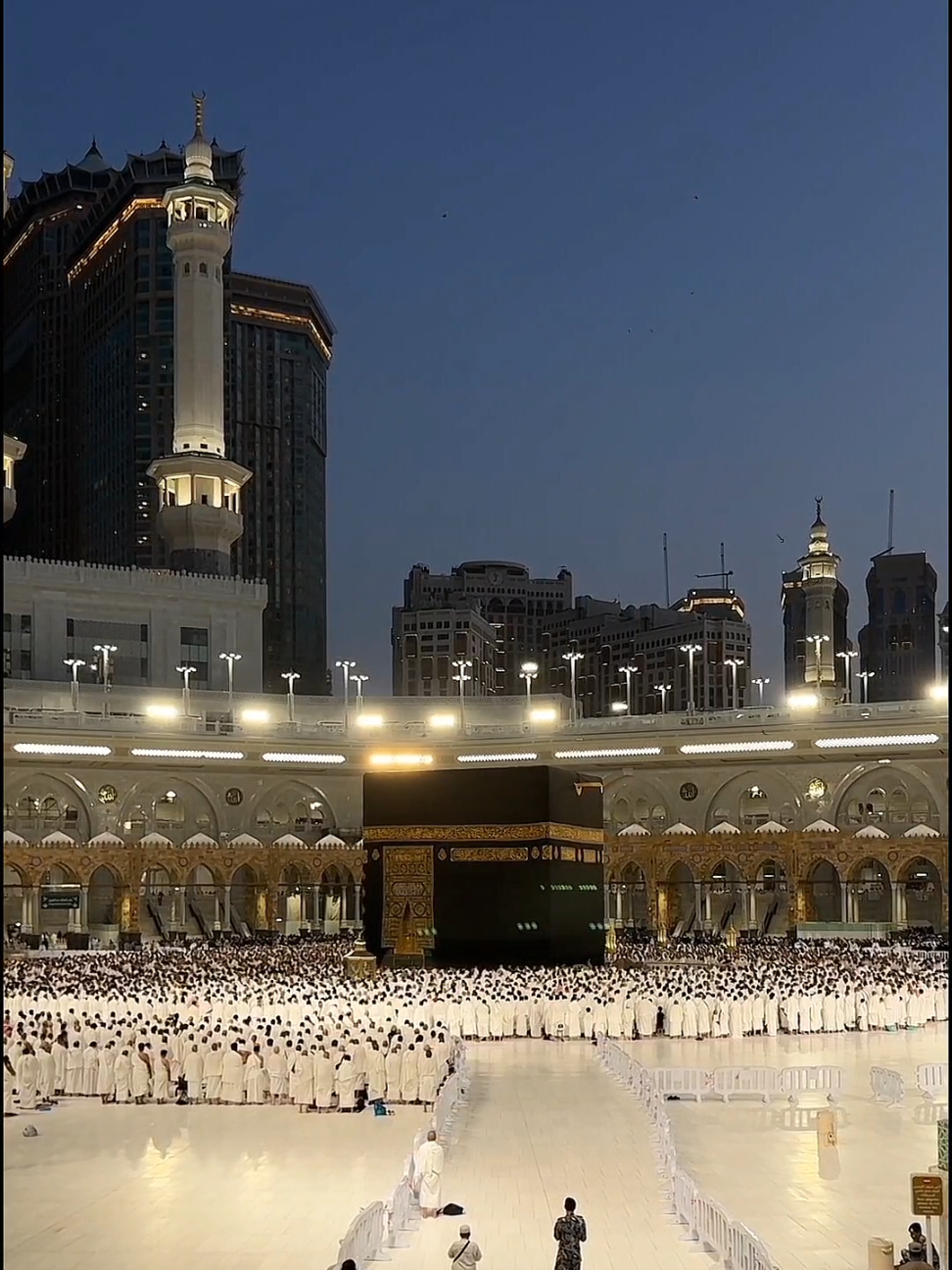 تلاوه خاشعه آسره للقلوب🤍😔 #ياسرالدوسري #قرآن #القرآن_الكريم #islamic_video #ياسر_الدوسري 