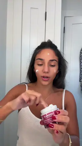 Fun facts about me while I do my skincare with @DERMA E ✨ #dermae