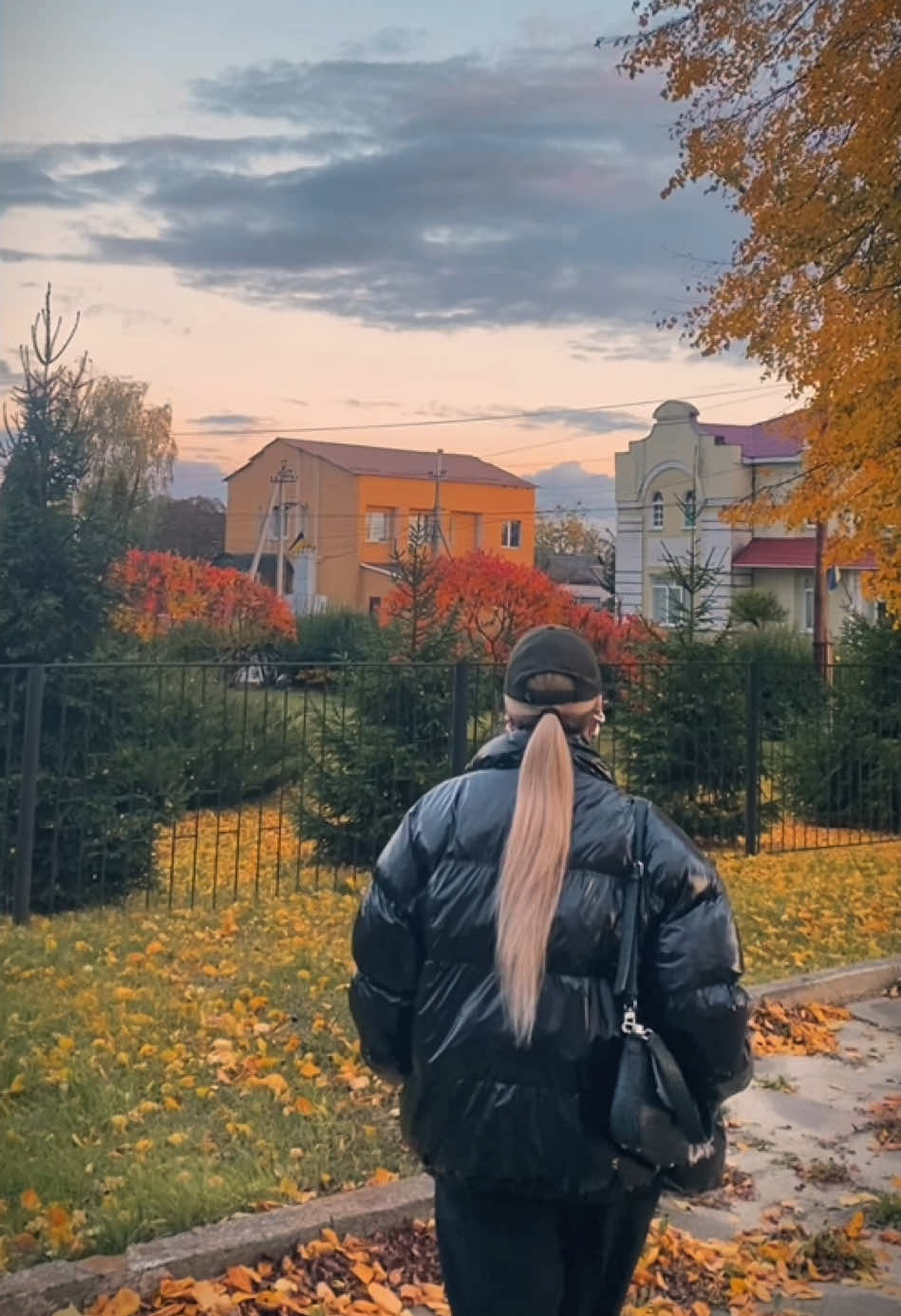 basic monochrome autumn outfit🍂 #outfit#autumn#look#basic#aesthetic 