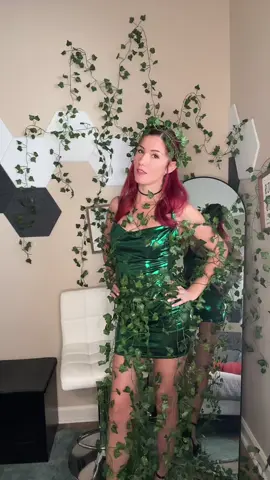 #halloween #halloweencostume #poisonivy 