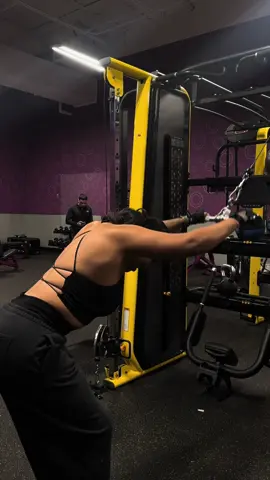 #fyp #prettygirlsworkout #gymmotivation #gym 