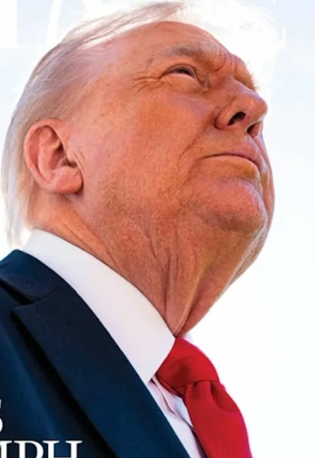 Trump's neck doing double duty #DailyShow #Trump #comedy