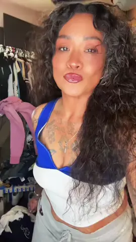 She at work….thats where she at! #heartacheonthedancefloor 