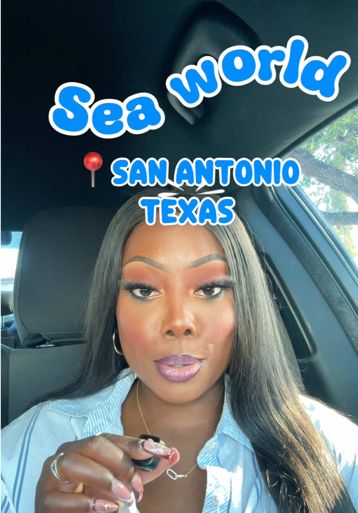#ad If you're visiting Texas, live near the area, and are looking for something fun to do, Seaworld San Antonio has fun for everyone! They have amazing perks and benefits if you purchase their annual passes right now! With holiday season here, you don’t want to miss out on all the fun shows and activities going on. ✨ #SeaWorldTexas #seaworld 