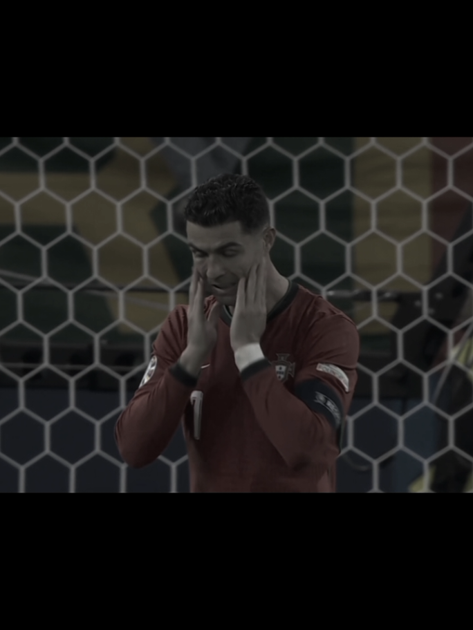 ما أنتي ياما ظلمتيني 😔💔  #كريستيانو_رونالدو #البرتغال #كاس_العالم #تصفيات_كاس_العالم #توليت 