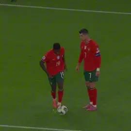 #nunomendes #cristianoronaldo #portugal #foryoupage #fyp 