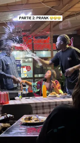 PARTIE 2 :On a pranké la fille sans qu’elle ne se rende compte ehhh femme #😔😔😔 #congobrazzaville242🇨🇬 #cotedivoire🇨🇮 #prank #😂😂🤣😂 @DALY CARDINAL 🇨🇬 