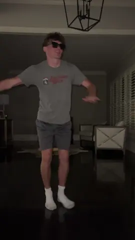 “Spooky scary skeletons that send shivers down your spine” remix @IzRosh #viral #xybca #dance #remix #halloween 