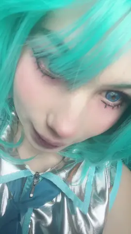 Hatsune miku des 