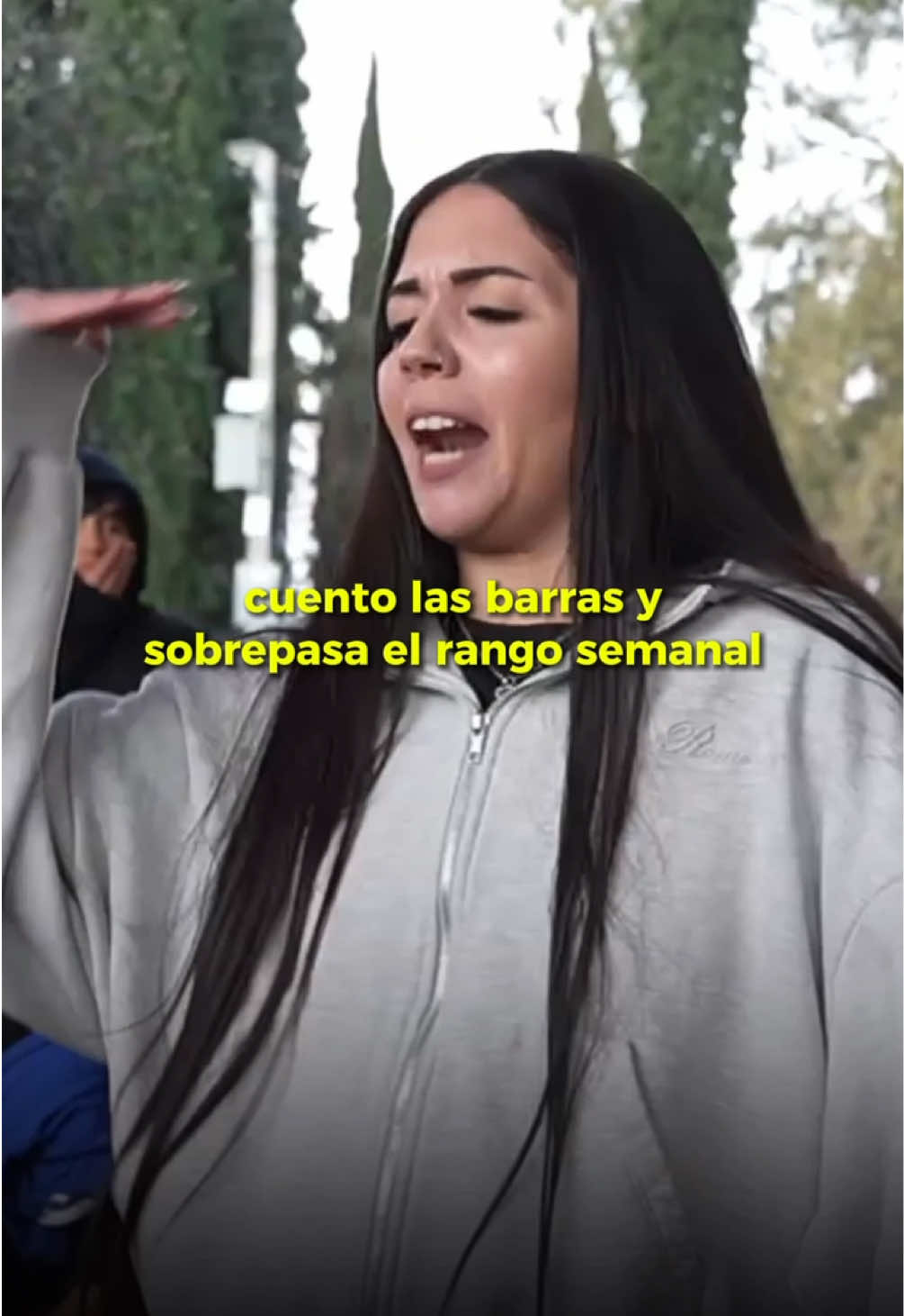 SOPHIA DEMOSTRANDO 👑 En la final de F-NIX Batalla de Canciones, @Sophia interpretó esta canción que la llevó a coronarse bicampeona 🎶 ¡Completo en YouTube!