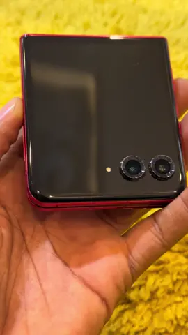 motorola egde 50flip_512gb_12ram is available now🖇️07035351054✅