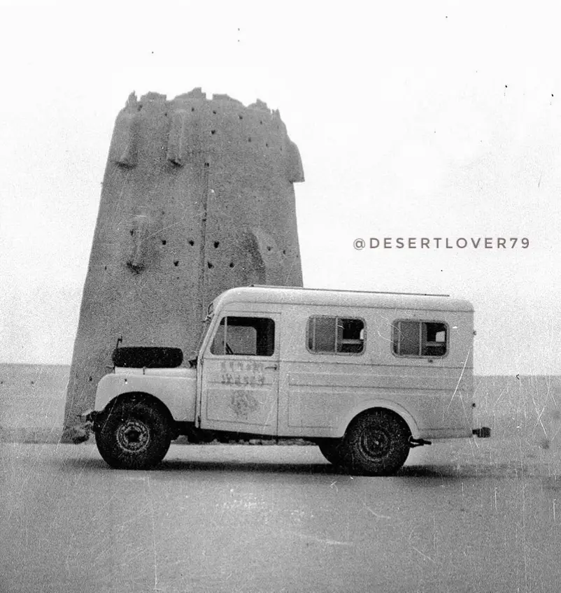 برج الطوية في مدينة الجبيل في المملكة العربية السعودية 1967 م #زمن #الطيبين #صور #قديمة #تاريخية #السعودية #اكسبلور #الذكريات #تراث #التراث #التاريخ #السعودي #تاريخ #نوستالجيا #قديمك_نديمك #المملكة #اثار #اثري #العربية #الماضي #ماضينا #زمان