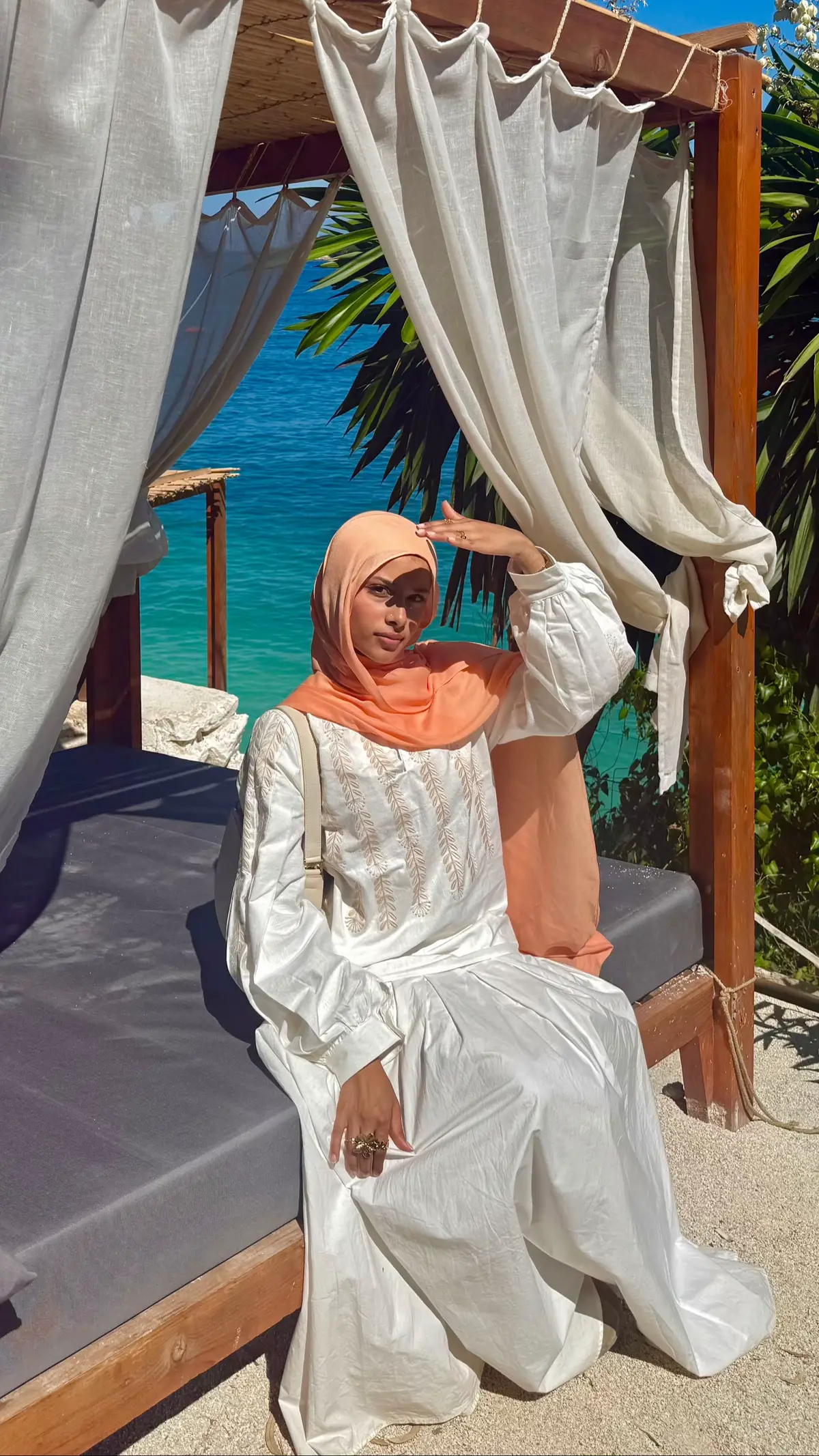 follow my insta!!!! @ayla.alj