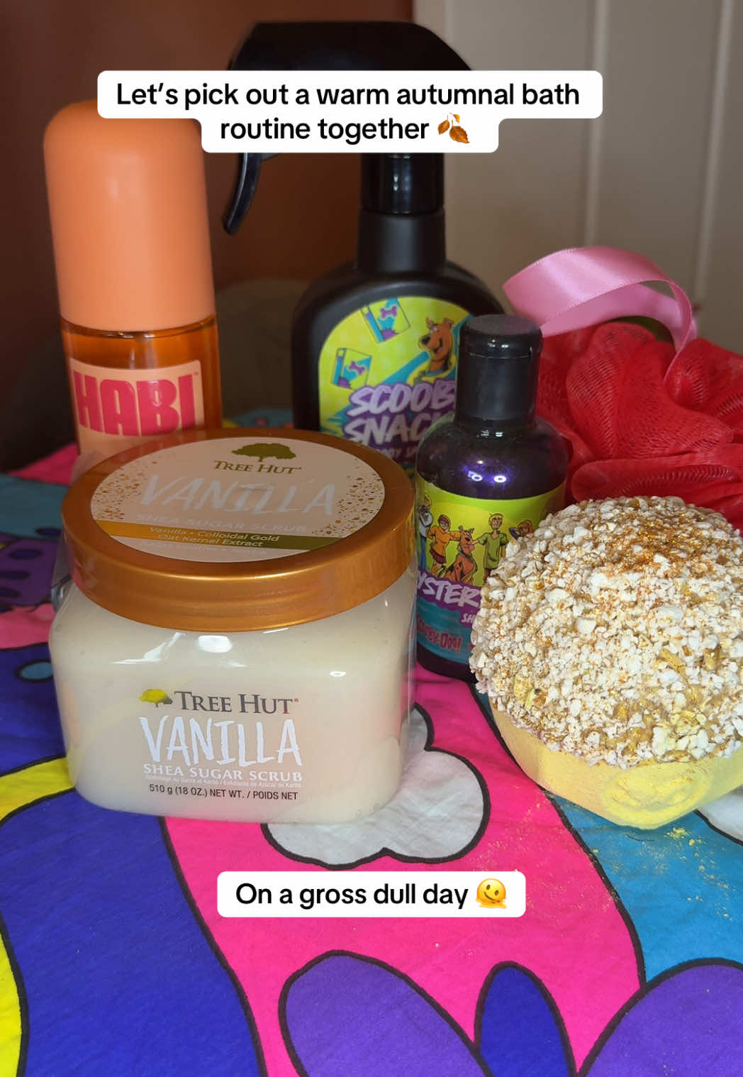 Pick out a warm autumnal bath routine with me! On a dull and dismal day in the U.K. 🫠 Products used: @Tree Hut vanilla body scrub  @Miu Miu miutine perfume @Boots UK Habi perfume and hair mist @LUSH Scooby snacks body spray  Mystery inc shower gel &  Let the good times roll bath bomb #bathroutine #bathbomb #autumnal #SelfCare 