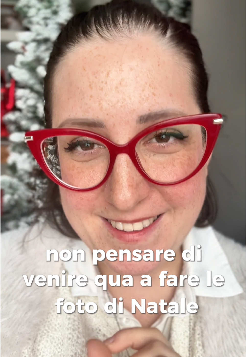 Hai mai vissuto un servizio fotografico che coinvolge tutti i sensi? Qui senti il profumo del Natale, ridi, giochi e ti godi il momento. Non solo foto… ma ricordi di famiglia ❤️ 📸 Prenota ora la tua esperienza natalizia!