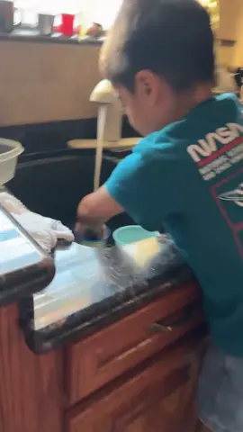 yah cause them robux ain’t gonna pay for themselves 😂😂😂 #pontelaspilas #fyp 