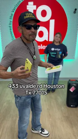 Zman y sus locuras😂😂😂#chistoso telephone #fyp@TotalWireless_Fondren 