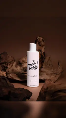 Balance. Hydrate. Glow. Our Rose Water & Hyaluronic Acid Toner restores your skin’s natural harmony — leaving it fresh, dewy, and radiant 🌸 No fragrance. No fuss. Just pure, glowing #vegan #organic #organicskincare #veganbeauty #skincar 