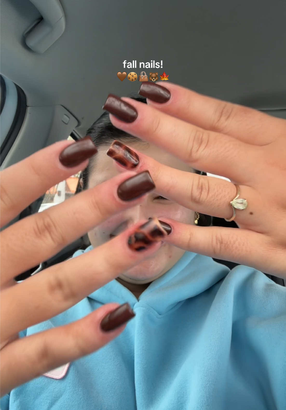 fall nails! i’m obsessed with the tortoise shell & brown 🤩🤎 sorry to anyone who voted red or navy on my poll lol I PROMISE ILL DO RED NEXT AND NAVY SOON AFTER😭🙌🏼 #nailinspo #fallnails #brownnails #tortiseshellnails #nailtrends 