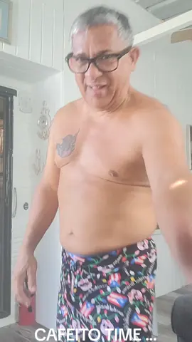 #humor #elpoliciabailarin #latina @Natylarubiapeligrosa 