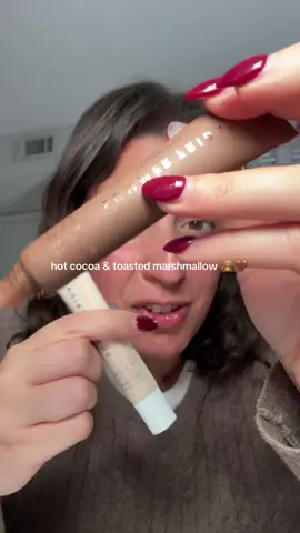 Summer Fridays really said you want toasted marshmallow and hot cocoa lip balm? Ok well you gotta EARN it… get free shipping 🤎🧸 #summerfridays #lipbalmaddict #summerfridayslipbalm #summerfridayshotcocoa #summerfridaystoastedmarshmallow 