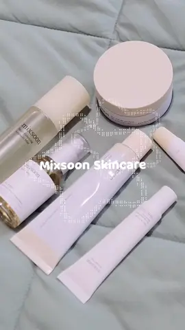 their skincare line is top tier. I use it everyday  ✨️🩷 @mixsoon #mixsoonbeanessence  #mixsoon #skincareroutine #tiktokshopfinds #SkinCare101 