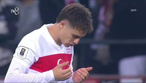 🥹🤍@Kenan Yildiz #kenanyıldız #millitakım #kenanyildiz #kesfet #futbol 