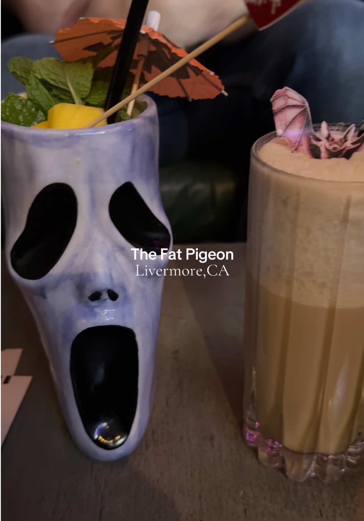 Halloween is at The Fat pigeon in Livermore, California. They always go all out with the decor and have a cute Halloween menu with festive drinks.🎃 #halloweenbar #fatpigeon #livermore #halloweendecor #halloweendrinks 