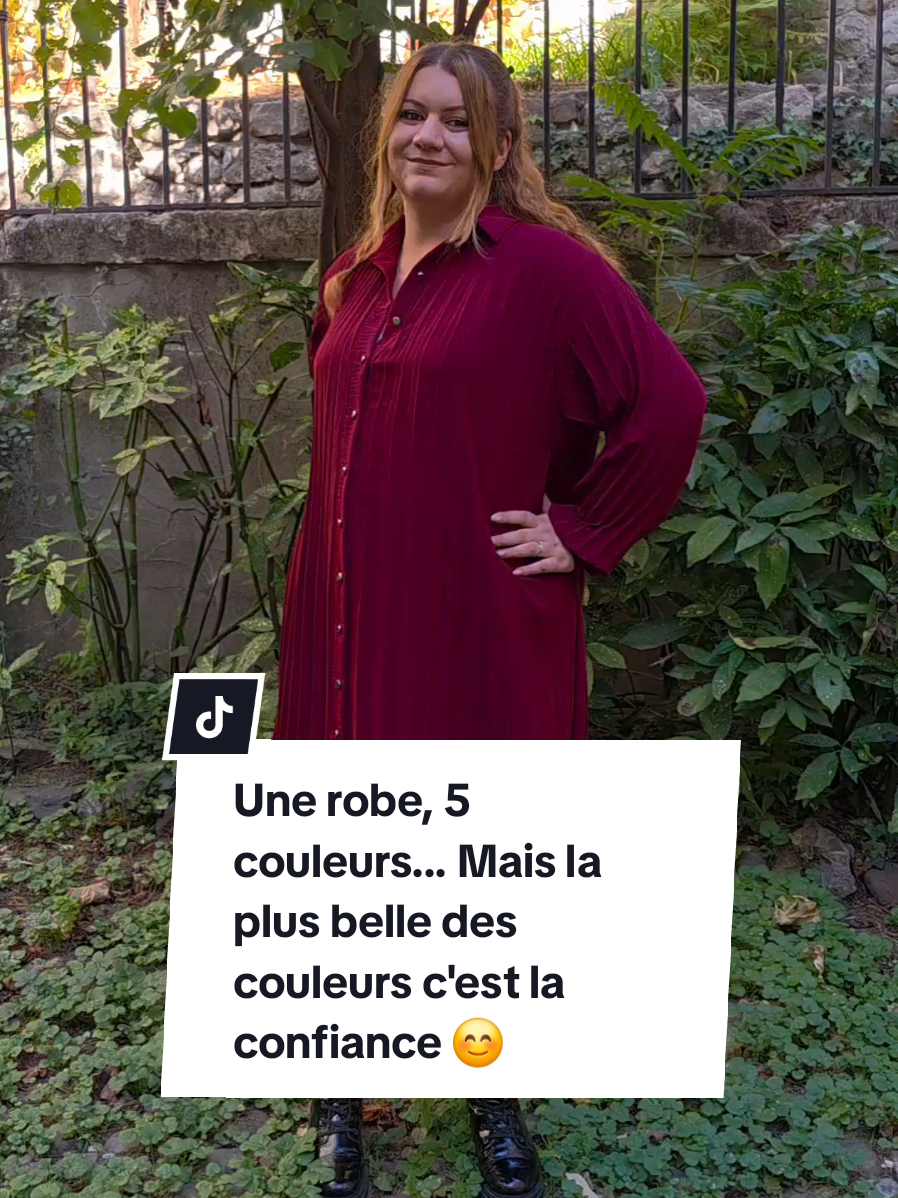 La confiance, c’est la plus belle des couleurs ✨ Chaque couleur, une énergie. Chaque courbe, une force. Cette robe plissée, c’est le parfait mélange des deux 💃✨ Disponible jusqu’à la taille 56 sur dresscodegap.fr 💎 (lien en bio) #RobePlissée #BodyPositive #GrandeTaille #ModeCurvy #ConfianceEnSoi 