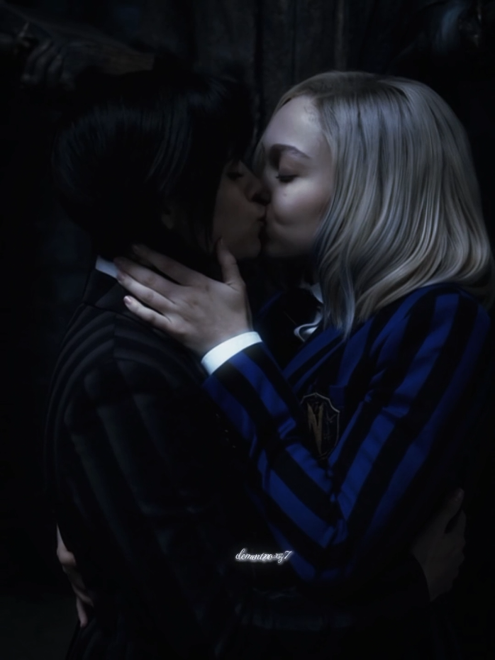 I just wanna be one of your girls, tonight... #wenclair #wenclairedit #fy #fyp #mulherdepreso🔓🕊👫💍 