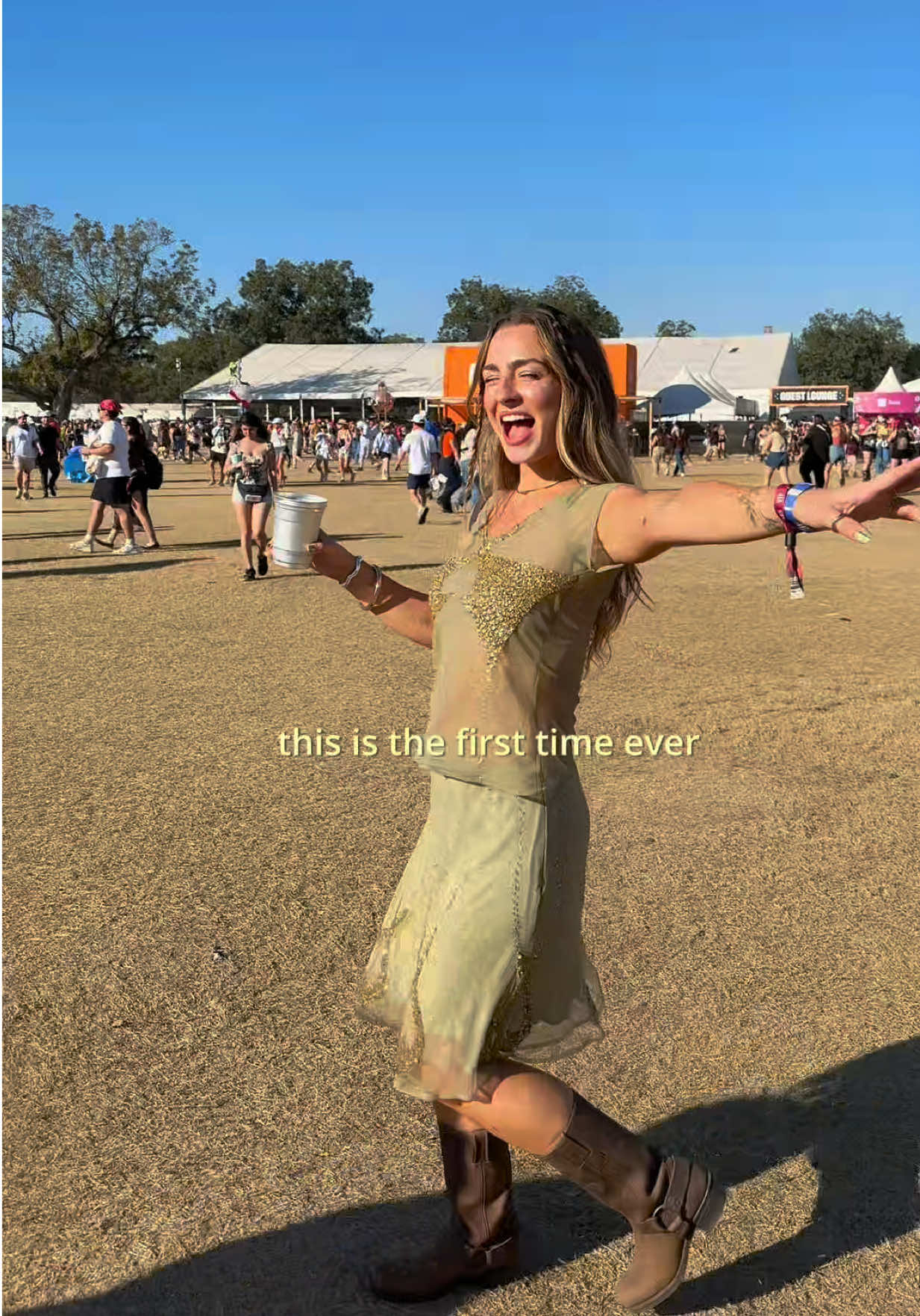 Thank you ACL Fest for one of the best birthdays ever (between Mexico City last year and this past weekend 26 and 27 have literally been the best birthdays) now I need to sleep 🙏🙏🙏 @ACL Music Festival #aclmusicfestival #austin #musicfestival 