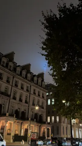 What is going on in London #foryoupage #fypシ #blowthisup #bo2 #ufo 