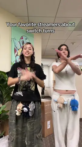 Twin days are Wednesday’s - Saturdays Kozy 11:30-7 & JB 7:30-4! Be sure to tune in ! #labubu #popmart #tiktoklive #streamers #livestreamer 