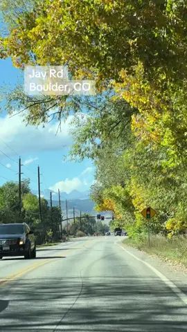 From the passenger seat on Jay Rd in Boulder, heading straight toward the Rockies. What a view! #views #rockies #rockymountains #boulder #colorado