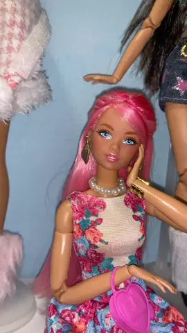 Flexing my girls 🎀✨  #barbie #madetomovebarbie #fyp #barbiefashion #pink 