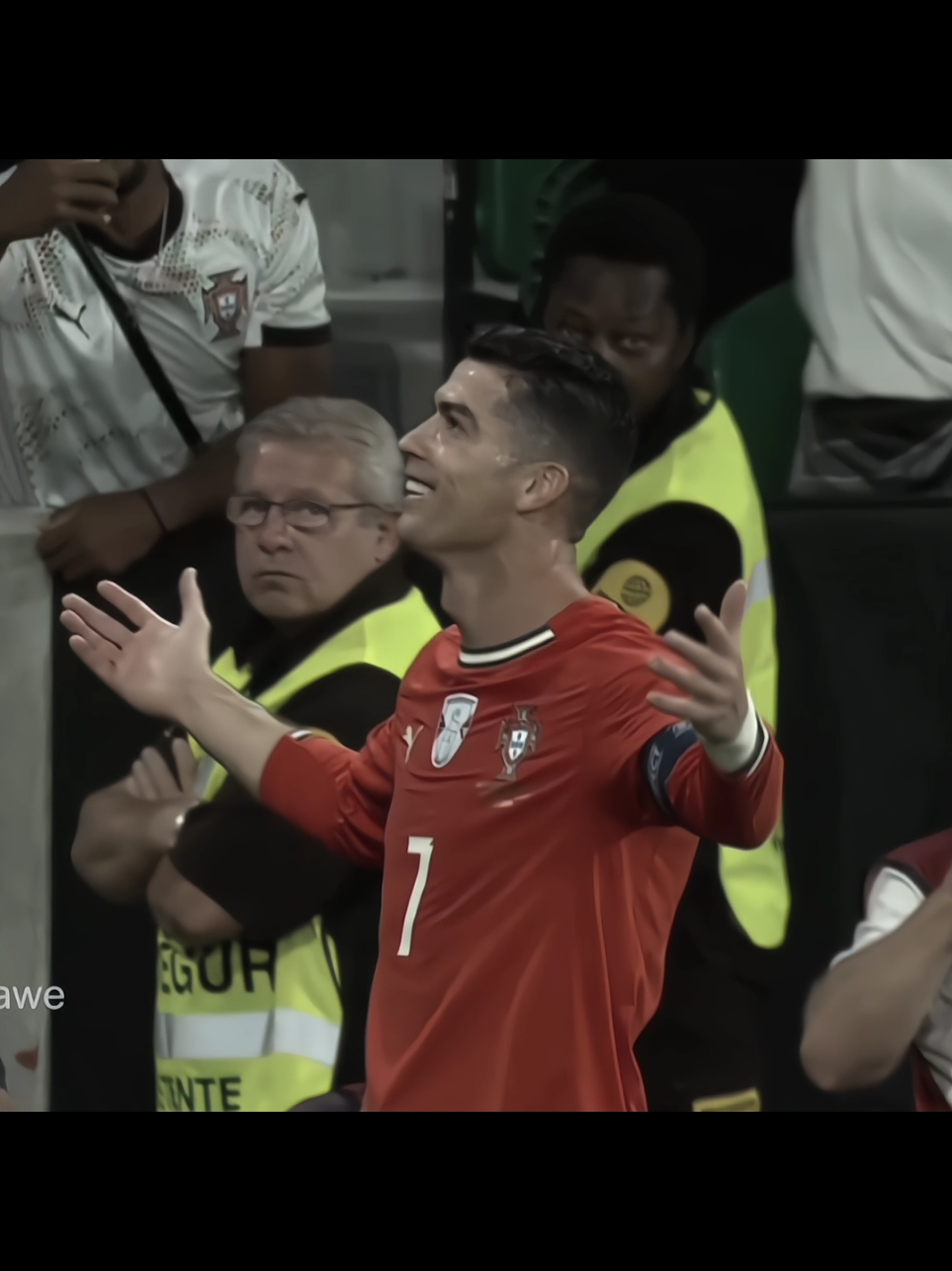 هدف رونالدو الثاني ضد المجر🔥#هدف_رونالدو_اليوم #كره_القدم #الشعب_الصيني_ماله_حل😂😂 #بنغازي_طرابلس_ترهونه_رجمة_سرت_طبرق #دايموند💎 #دوري_ابطال_اوروبا #ترند #اكسبلور #لايت_موشن_تصميمي #foryou #fyp #تيم_المصمم_رواد #ليبيا🇱🇾 #بنغازي_ليبيا🇱🇾 