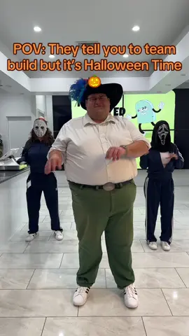 Festive team building at @Aroma #reallifepetergriffin #robfranzese #aromafarms 