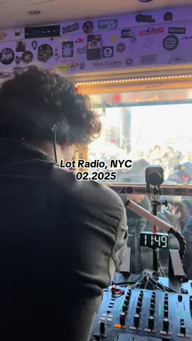 Jamie xx DJ-ing at Lot Radio in Brooklyn, NYC, February 2025 #jamiexx #lotradio #thelotradio 