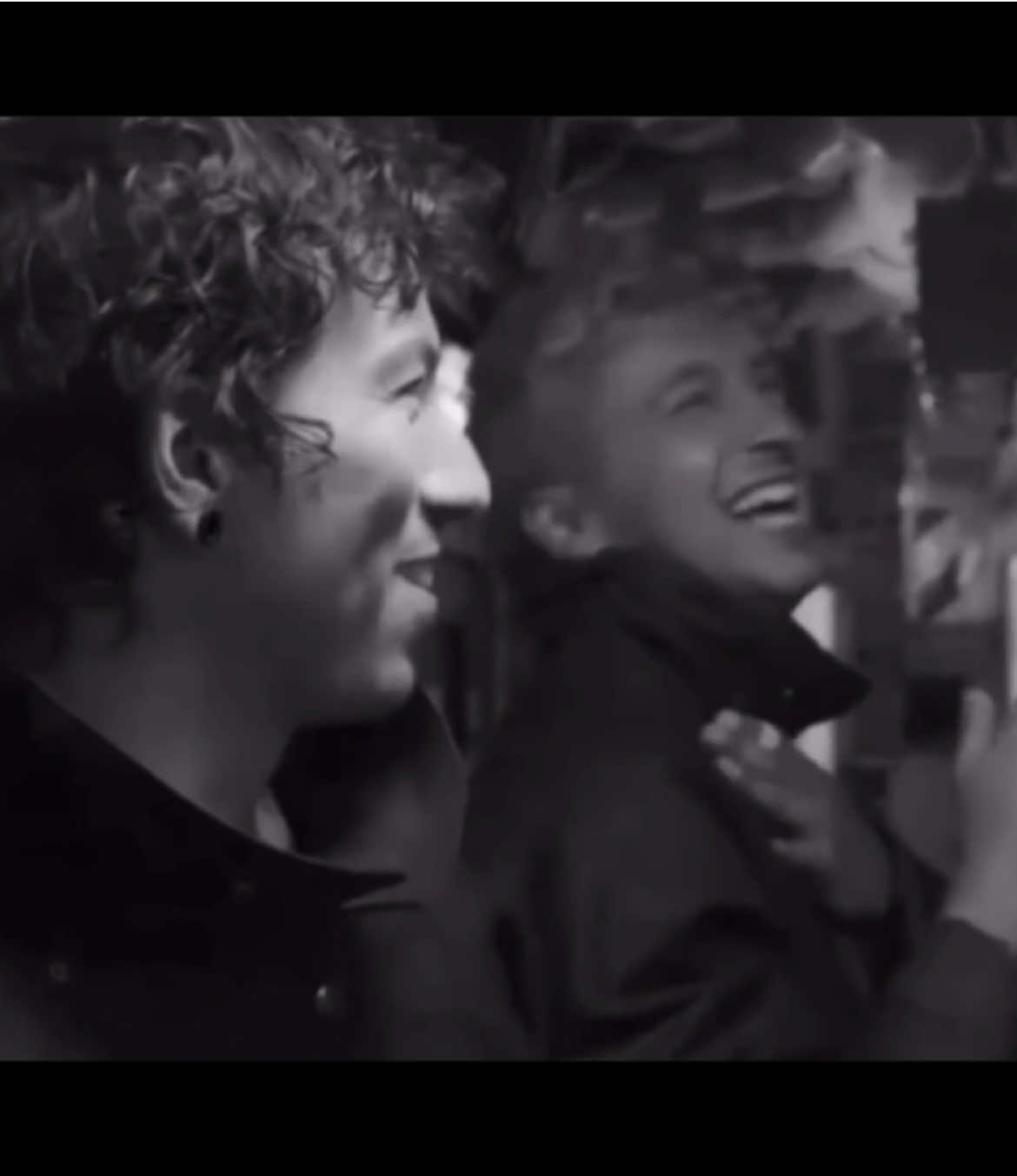 drag path is everything. tyler and josh- thank you so much for a new found family, a beautiful second home, a community, music that has become such inspiration for so many, a storyline that’s become an integral part of so many of our lives and so, so much more. you’re the reason so many of us still fight, even when we don’t want to. you have no idea how loved you are and what you help accomplish every day across the world ❤️‍🩹|-/ #cliqueart #cliquetober2025 #cliquetober #twentyonepilots #tøp @twenty one pilots |-/