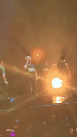 As OFWs, that night felt like freedom — a break from work, from stress, from everything. Just SB19 and pure joy. The Simula at Wakas World Tour truly hit differently. Thank you, @SB19 Official , for continuously inspiring us to keep going. 💙🔥 @1Z Entertainment @FELIP @Stell Ajero @PABLO @Josh Cullen @justin  #SimulaAtWakasWorldTourDubai #SB19 #fyp